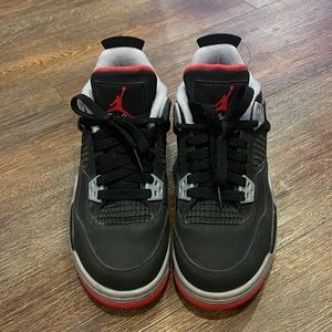 Jordan 4 Breds only worn 3 times!!